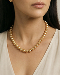 12–14 mm Goldene Südsee-Oval-Perlenkette – AAAA-Qualität – Modelbild