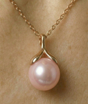 10-11mm rosafarbene Süßwasserperle, rosévergoldetes Set mit Oliven-Tropfen-Anhänger und Ohrringen - Drittes Bild
