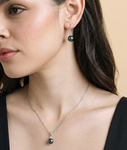 Tahiti-Südseeperlen- und Diamantschmuckset „Michelle“ - Modelbild