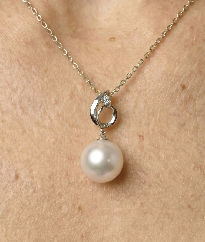 Symphony-Anhänger aus 14K Gold mit Südseeperle und Diamant – Zusatzbild