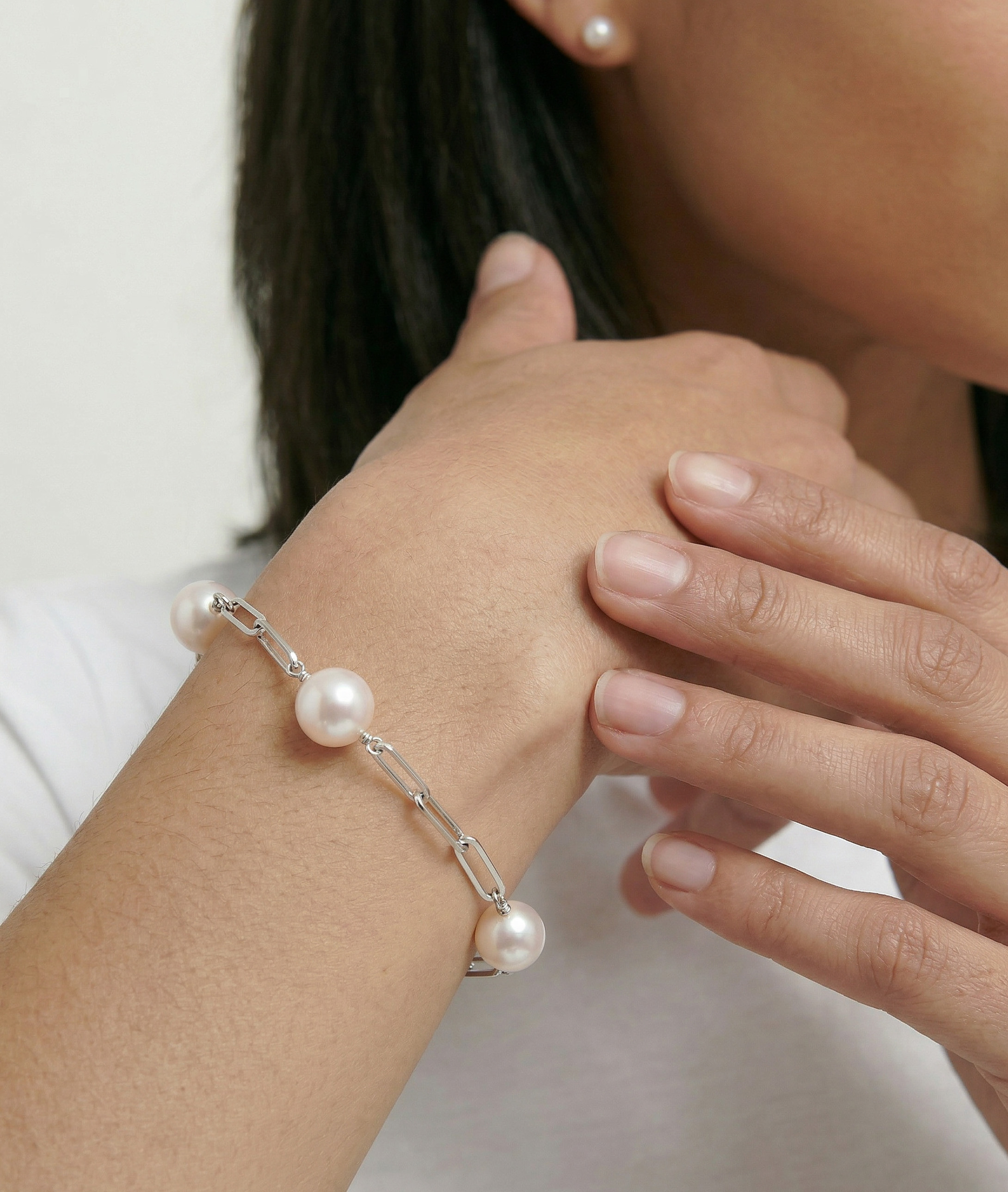 Armband aus 14 K Gold mit 8,5–9,0 mm japanischen Akoya-Perlen und Kettengliedern – Zweites Bild