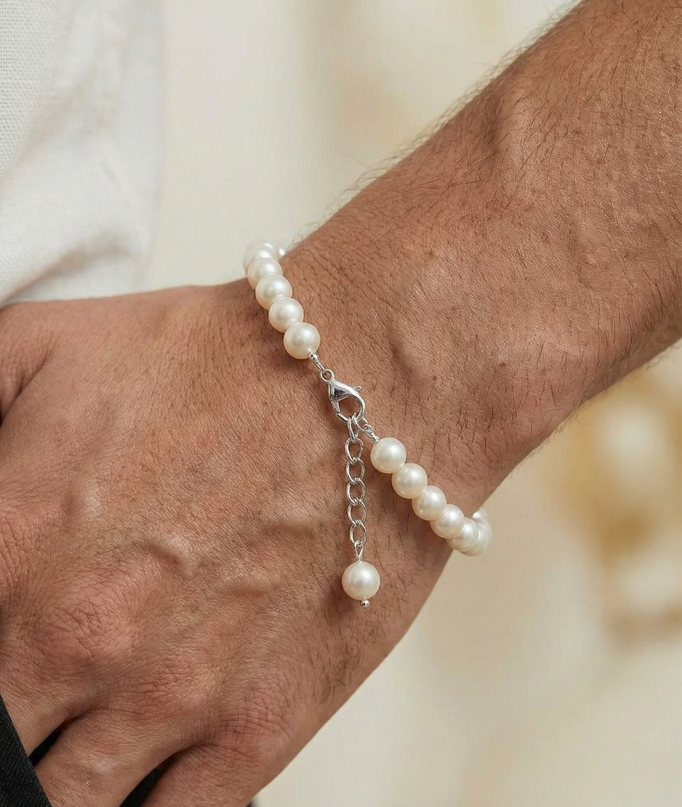~7.5-8.5mm White Freshwater Pearl Adjustable Bracelet for Men - Secondary Image~