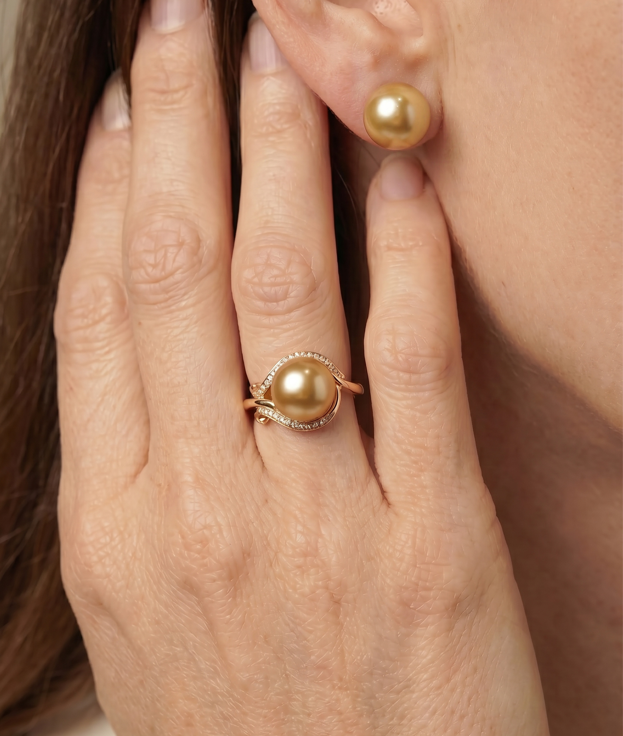 Goldene Perle & Diamant Willow-Ring - Modelbild