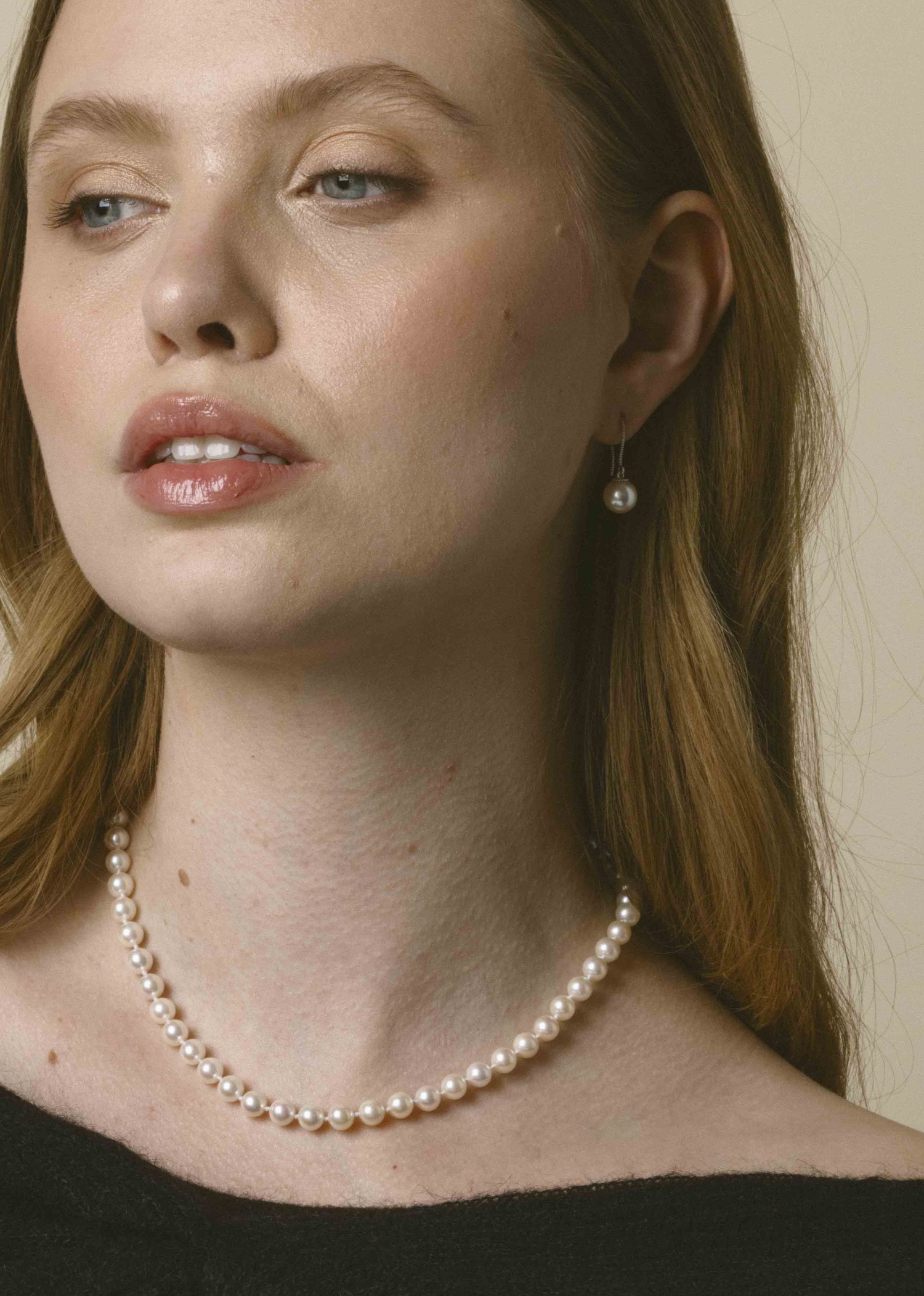 6.0-6.5mm Japanese Akoya White Pearl Necklace - AAA Quality - Model Image